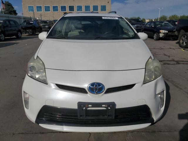 JTDKN3DU9D5645778 - 2013 TOYOTA PRIUS WHITE photo 5