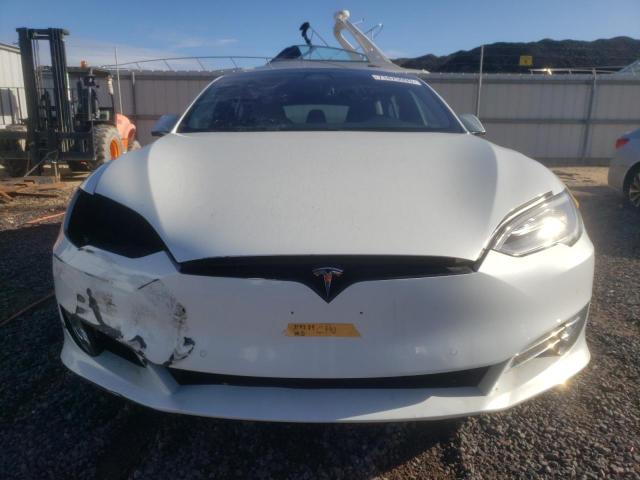 5YJSA1E24JF284127 - 2018 TESLA MODEL S თეთრი ფოტო 5
