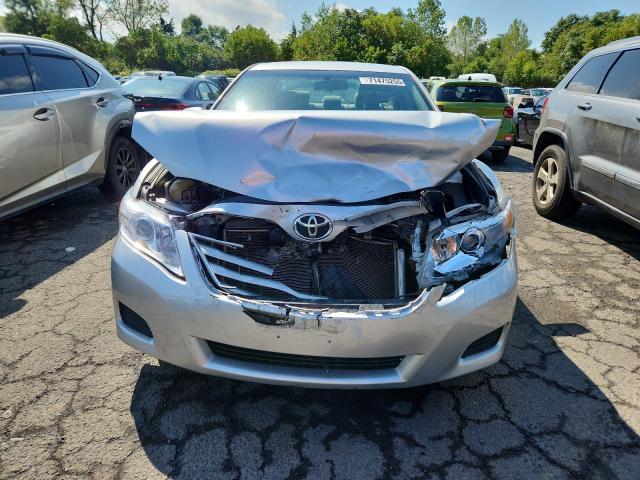 4T4BF3EK1BR170559 - 2011 TOYOTA CAMRY BASE SILVER photo 5