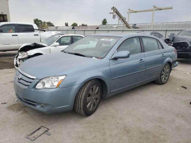2005 TOYOTA AVALON XL, 