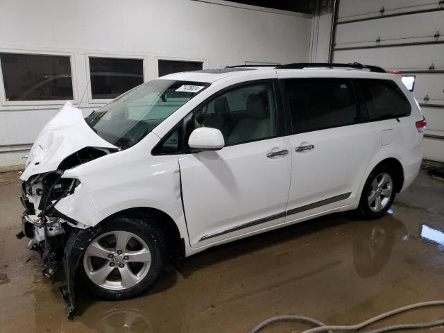 2012 TOYOTA SIENNA XLE, 