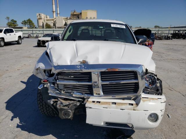 1D7HW58N35S103901 - 2005 DODGE DAKOTA QUAD LARAMIE WHITE photo 5