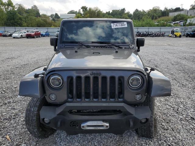 1C4HJWEG5GL178925 - 2016 JEEP WRANGLER U SAHARA Boz foto 5