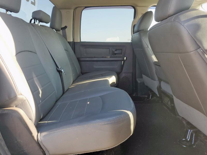 3C6UR5HL0JG325934 - 2018 RAM 2500 ST Սպիտակ լուսանկար 10