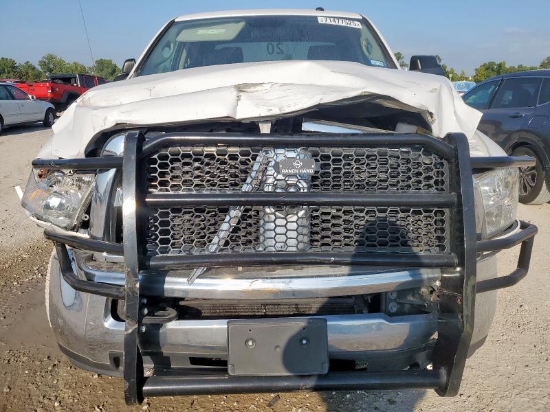 3C6UR5HL0JG325934 - 2018 RAM 2500 ST Սպիտակ լուսանկար 5