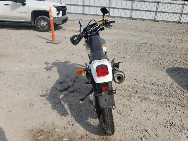 JS1SP46A2F2101169 - 2015 SUZUKI DR650 SE WHITE photo 4