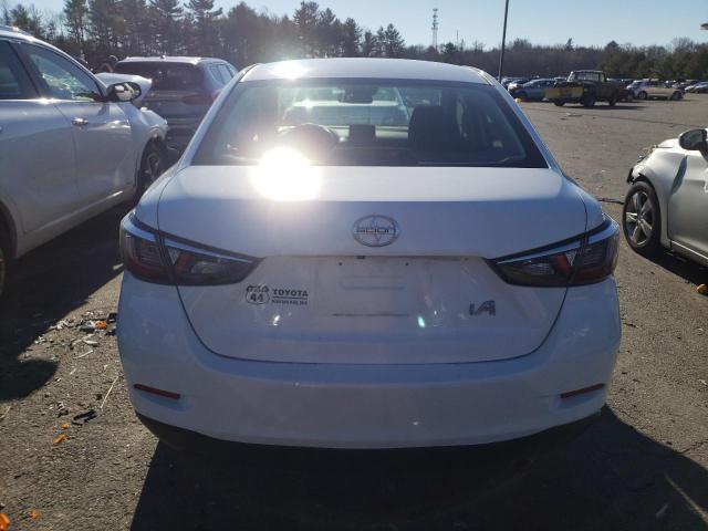 3MYDLBZV6GY114900 - 2016 TOYOTA SCION IA WHITE photo 6