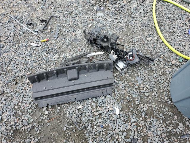 1C4PJLCB5KD223155 - 2019 JEEP CHEROKEE LATITUDE Zielony zdjęcie 13