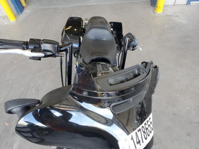 1HD1KBC18KB684574 - 2019 HARLEY-DAVIDSON FLHX BLACK photo 5