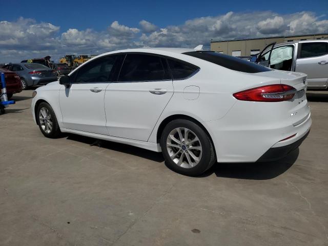 3FA6P0HD4LR136302 - 2020 FORD FUSION SE WHITE photo 2