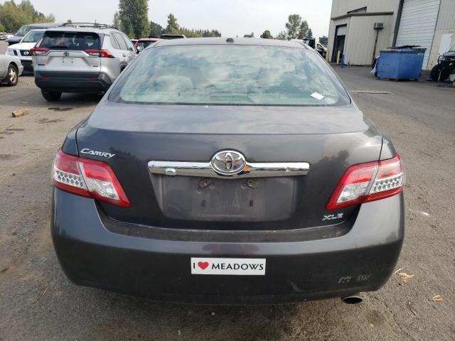 4T4BF3EK4BR150466 - 2011 TOYOTA CAMRY BASE 灰色 照片 6