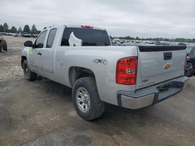 1GCRKSEA0DZ339552 - 2013 CHEVROLET SILVERADO K1500 LT SILVER photo 2