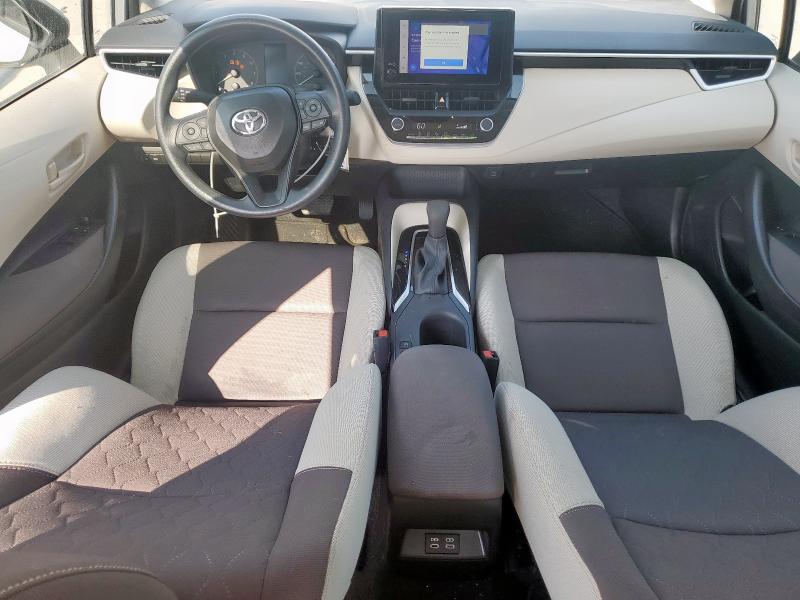 5YFB4MDE4SP298314 - 2025 TOYOTA COROLLA LE ვერცხლისფერი ფოტო 8