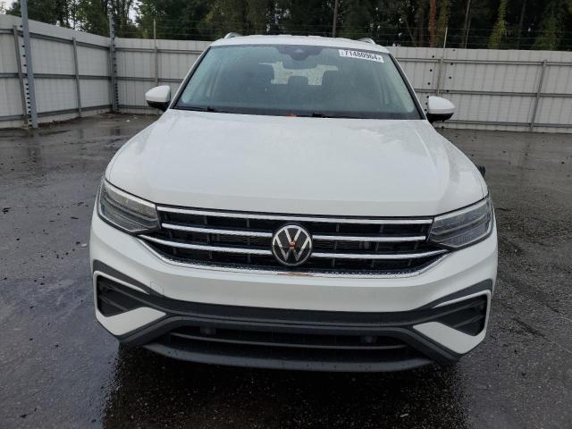 3VV3B7AX9PM029744 - 2023 VOLKSWAGEN TIGUAN SE WHITE photo 5