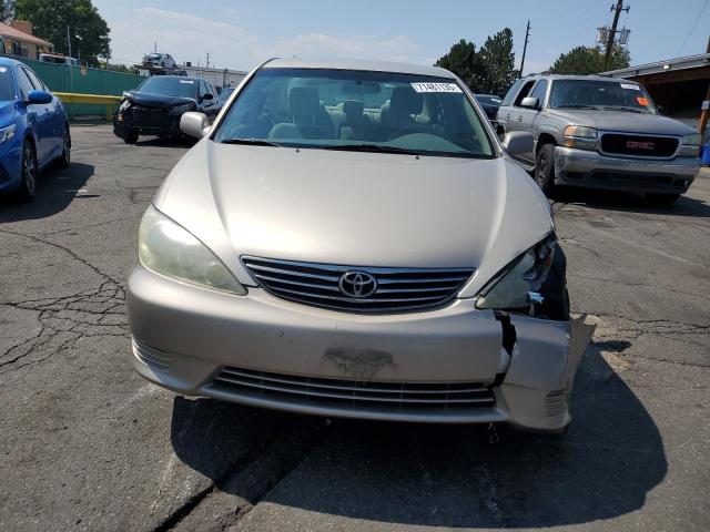 4T1BE30K95U549172 - 2005 TOYOTA CAMRY LE 金色 照片 5