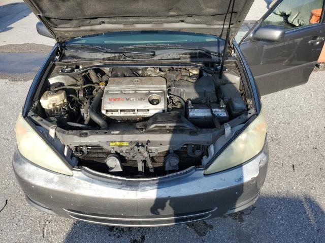 4T1BF32K14U573961 - 2004 TOYOTA CAMRY LE GRAY photo 11