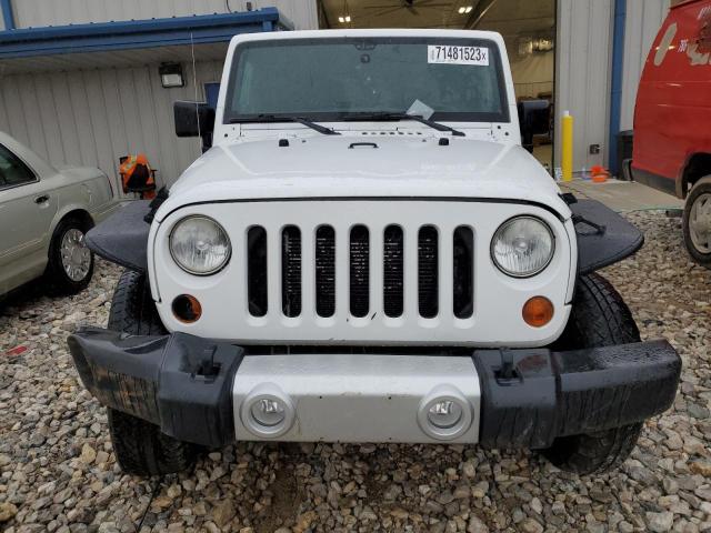 1C4AJWBG1DL617426 - 2013 JEEP WRANGLER SAHARA WHITE photo 5