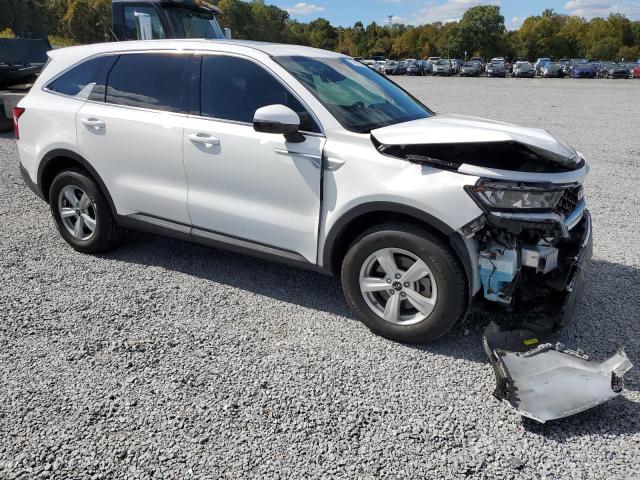 5XYRGDLC8MG018780 - 2021 KIA SORENTO LX WHITE photo 4