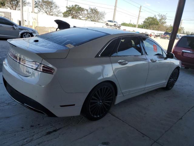 3LN6L5MU9JR614408 - 2018 LINCOLN MKZ HYBRID RESERVE WHITE photo 3