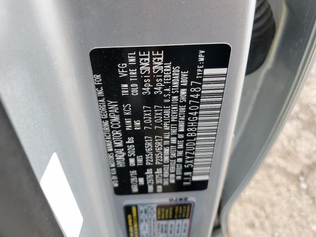 5XYZUDLB8HG407487 - 2017 HYUNDAI SANTA FE S SILVER photo 12