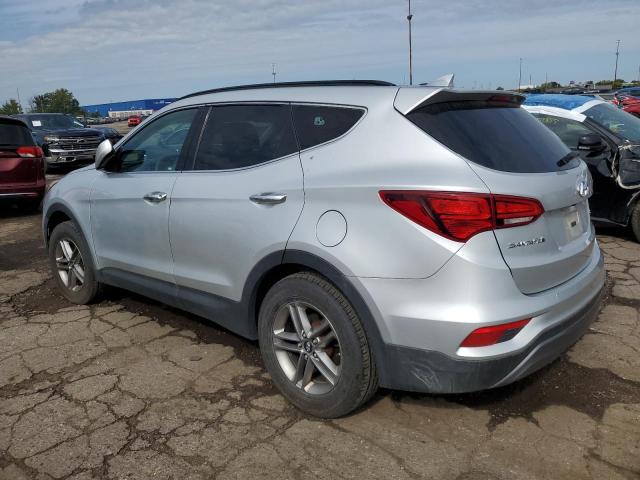 5XYZUDLB8HG407487 - 2017 HYUNDAI SANTA FE S SILVER photo 2