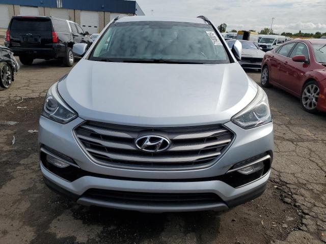 5XYZUDLB8HG407487 - 2017 HYUNDAI SANTA FE S SILVER photo 5