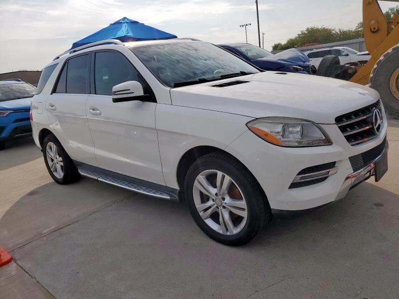 4JGDA5HB2FA458977 - 2015 MERCEDES-BENZ ML 350 4MATIC WHITE photo 4