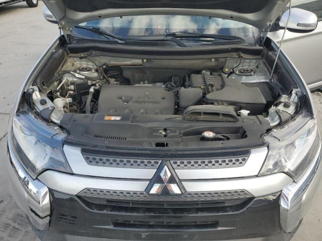 JA4AD3A34LZ012178 - 2020 MITSUBISHI OUTLANDER SE 银色 照片 12