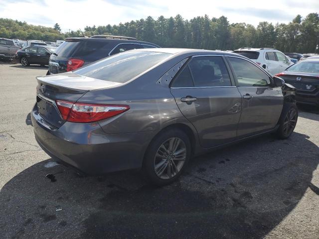 4T1BF1FK3HU454104 - 2017 TOYOTA CAMRY LE 灰色 照片 3