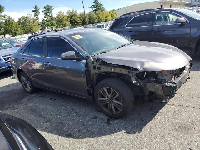 4T1BF1FK3HU454104 - 2017 TOYOTA CAMRY LE 灰色 照片 4