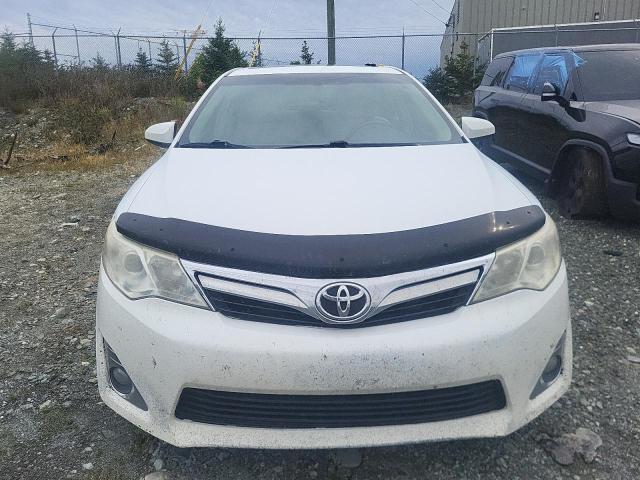 4T1BK1FK7CU514664 - 2012 TOYOTA CAMRY SE Blanc photo 5