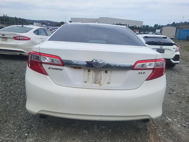 4T1BK1FK7CU514664 - 2012 TOYOTA CAMRY SE Blanc photo 6