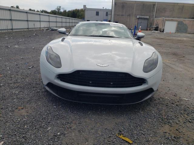 SCFRMFAW5LGL09252 - 2020 ASTON MARTIN DB11 WHITE photo 5