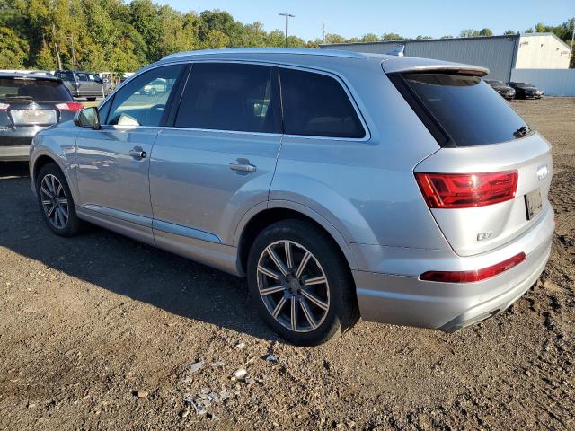WA1VAAF79HD011364 - 2017 AUDI Q7 PRESTIGE SILVER photo 2