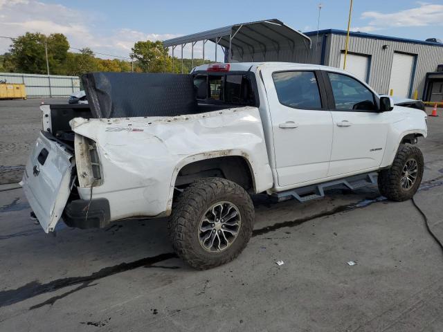 1GCGTEEN3K1357354 - 2019 CHEVROLET COLORADO ZR2 WHITE photo 3