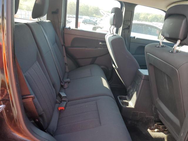 1C4PJMAK3CW146848 - 2012 JEEP LIBERTY SPORT 黑色 照片 11