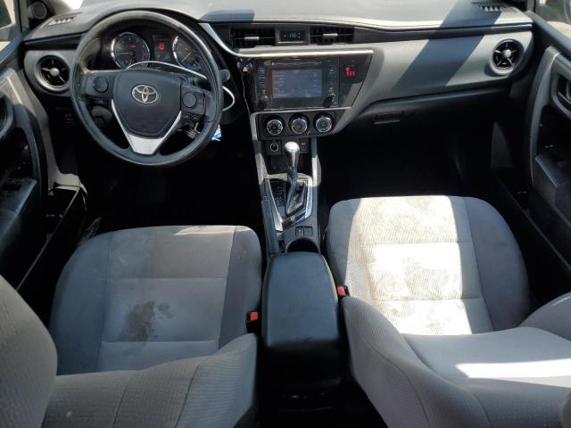 2T1BURHE0JC024873 - 2018 TOYOTA COROLLA L 银色 照片 8