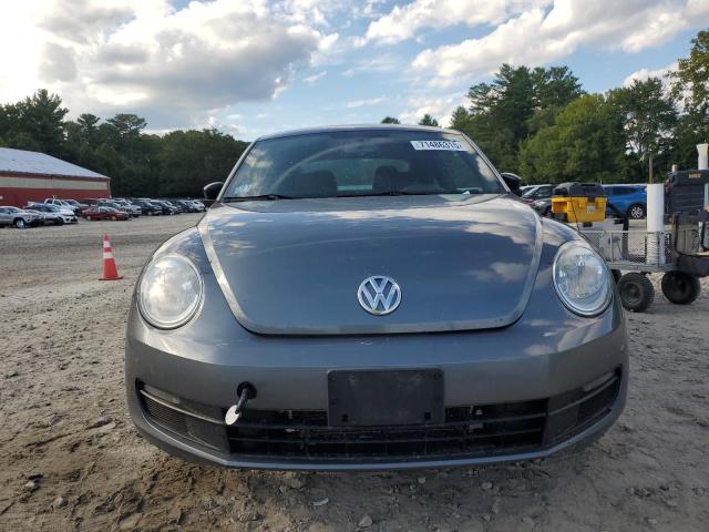 3VWFP7AT4EM628829 - 2014 VOLKSWAGEN BEETLE GRAY photo 5