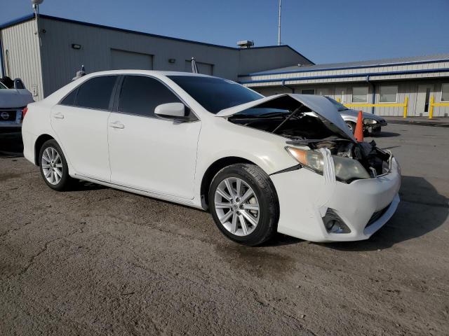 4T4BF1FK7ER389341 - 2014 TOYOTA CAMRY L WHITE photo 4