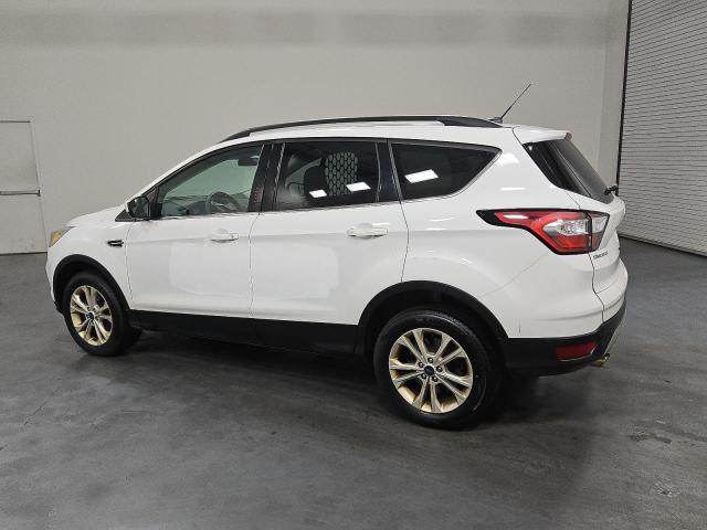 1FMCU0GD1JUC88255 - 2018 FORD ESCAPE SE თეთრი ფოტო 2