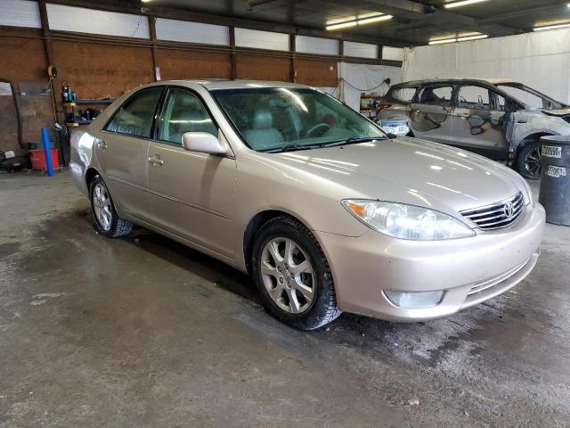 4T1BF30K05U102727 - 2005 TOYOTA CAMRY LE BEIGE photo 4