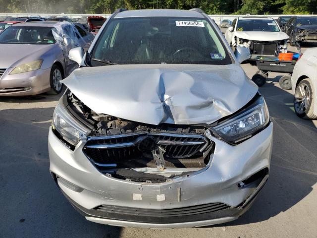 KL4CJASB2JB577529 - 2018 BUICK ENCORE PREFERRED SILVER photo 5