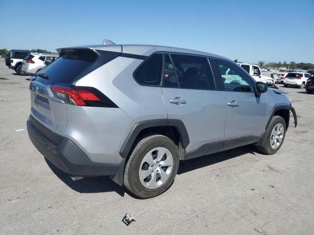 2T3H1RFV4NC194110 - 2022 TOYOTA RAV4 LE SILVER photo 3