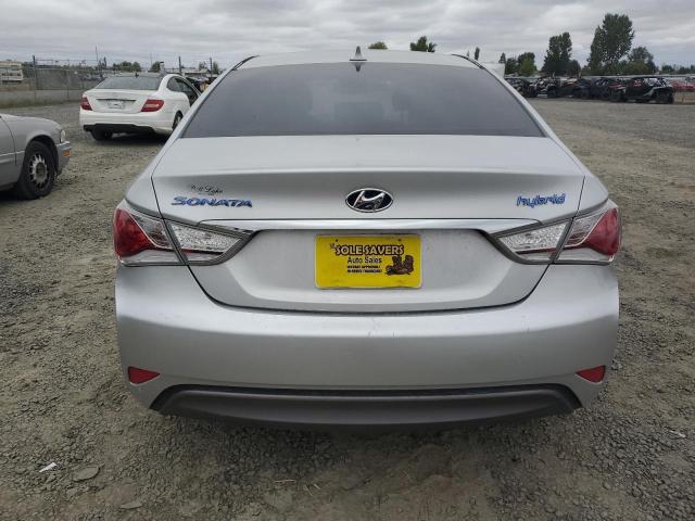 KMHEC4A47DA065607 - 2013 HYUNDAI SONATA HYBRID SILVER photo 6