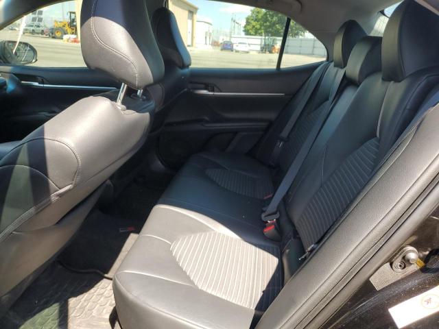 4T1B11HK5JU075574 - 2018 TOYOTA CAMRY L BLACK photo 10