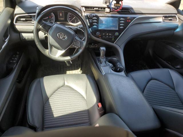 4T1B11HK5JU075574 - 2018 TOYOTA CAMRY L BLACK photo 8