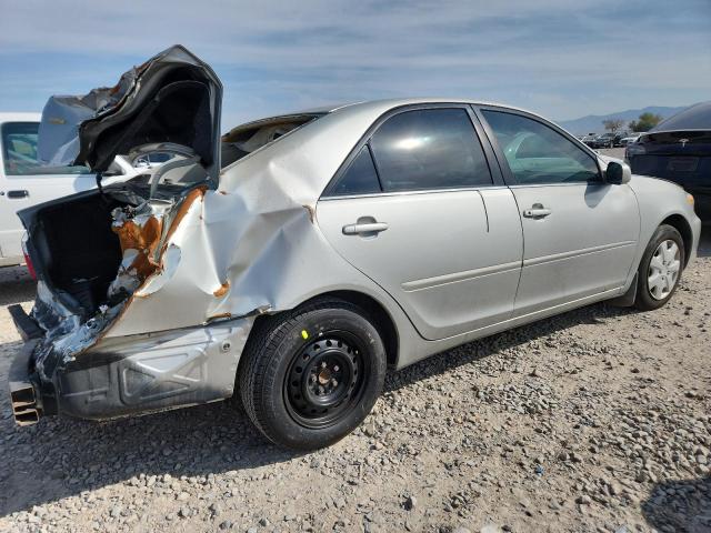 4T1BE32K02U024221 - 2002 TOYOTA CAMRY LE SILVER photo 3