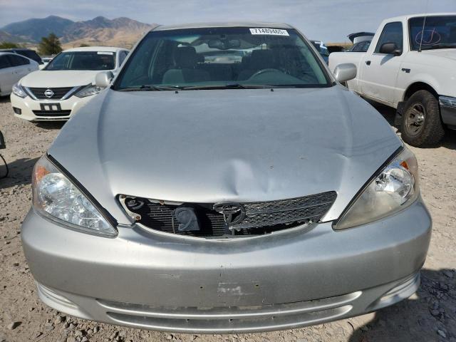 4T1BE32K02U024221 - 2002 TOYOTA CAMRY LE SILVER photo 5