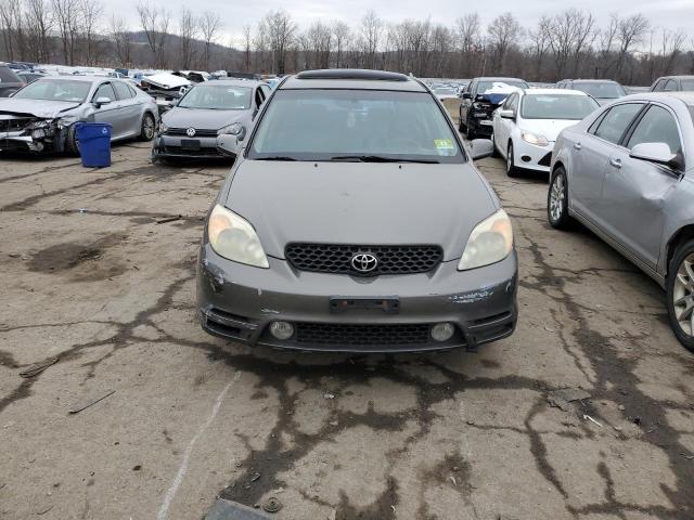 2T1KR32E64C226385 - 2004 TOYOTA MATRIX XR Grau Foto 5