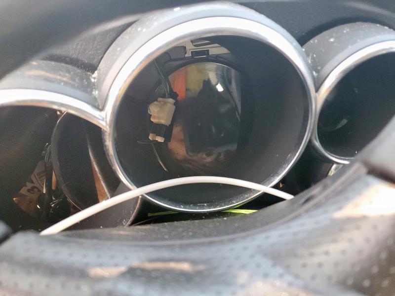 2T1KR32EX5C418863 - 2005 TOYOTA COROLLA MATRIX XR SILVER photo 9